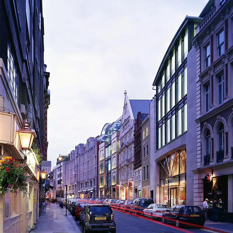8-9 Long Acre