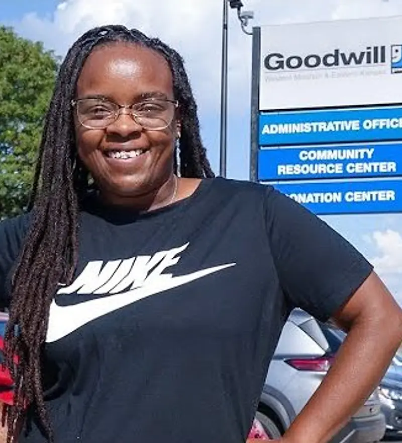 Goodwill Outlet & Recycling Center in Kansas City, MO - photo 2